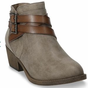 SO Womens Ankle Boot New Size 10